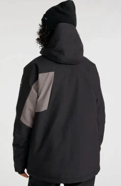Jas Jacksaw | Black Out Colour Block